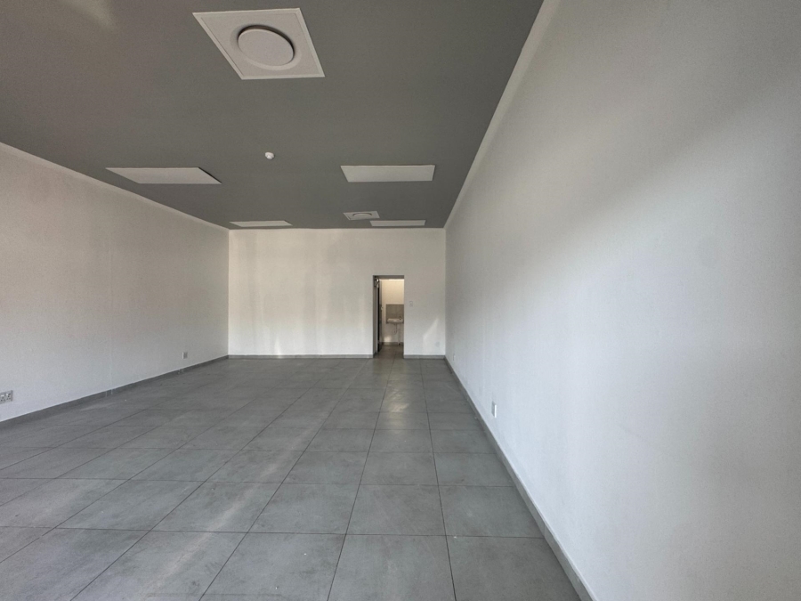To Let Commercial Property for Rent in Wynberg Western Cape